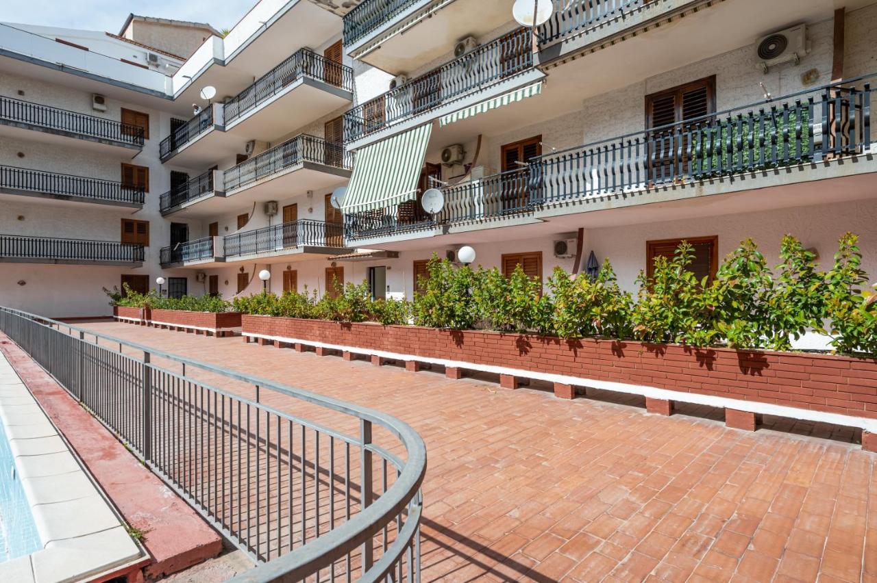Naxos Charming Penthouse With Swimming Pool X6 Apartment Giardini Naxos Exterior foto